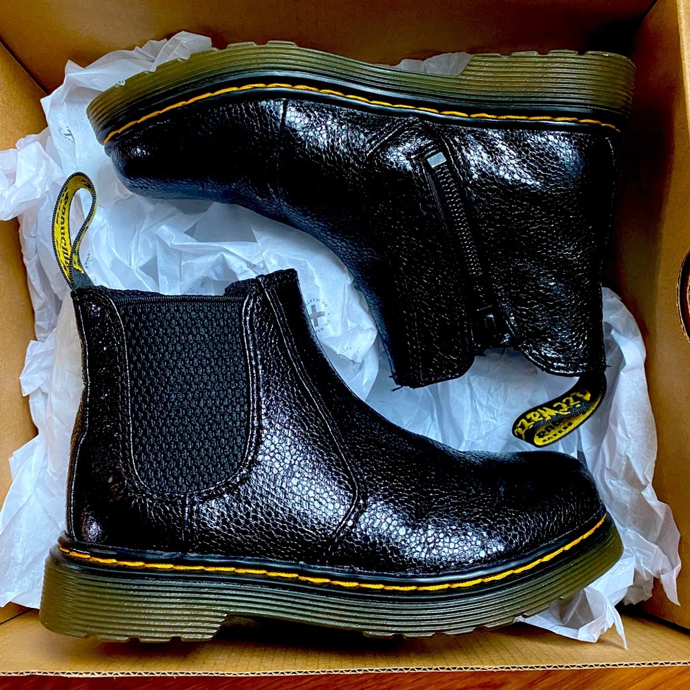 Like New Metallic Black Dr. Martens, size 11